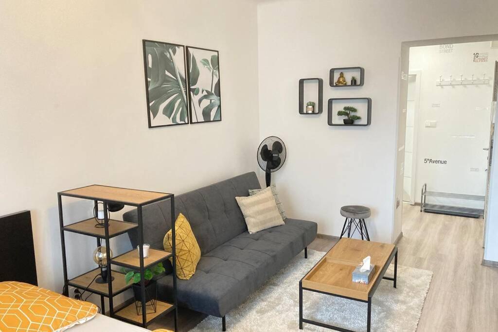 Byt Ve Vrsovicich K Pronajmuti - Cozy Apartment Vrsovice Prag Exterior foto
